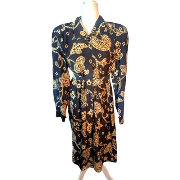 vtg 100% Silk Dress Black/ Gold Paisley Scroll self Belt Button Front Dress Sz 4 - Picture 1 of 10